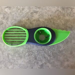 OXO Good Grips 3 in 1 Avocado Slicer